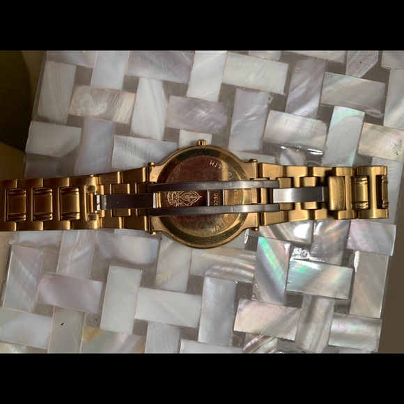 DESIGNER WATCH - Picture 3 of 7